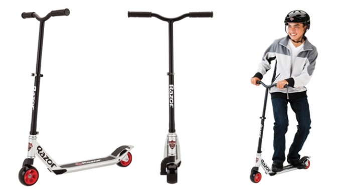 Razor Black Label R-Tec Kick Scooter Just $33.99 (Reg. $119) @ Amazon