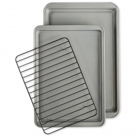 3-pc Bakeware Set Just $5.94 @ Macy's