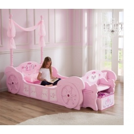 Glitch! Carriage Toddler-to-Twin Bed $93