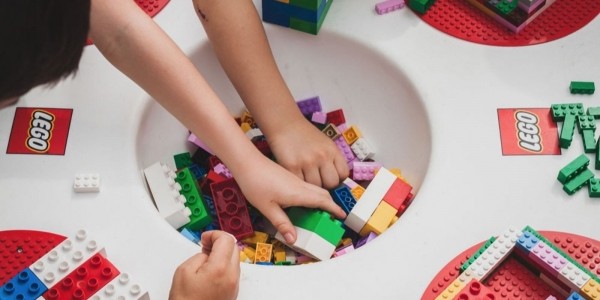 Free LEGO Replacement Parts: Here's How to Get Them (with Pictures)