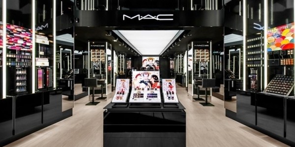 MAC Cosmetics Sale Calendar: The Simple Savings Guide (2018)