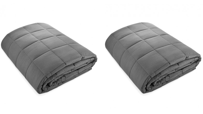 Save 70% Off Weighted Blankets @ Amazon