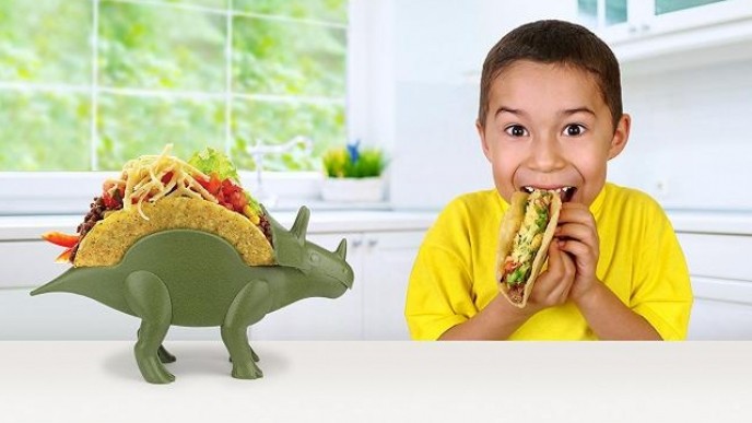 Tricerataco Dinosaur Taco Holder Just $1.60 @ Amazon