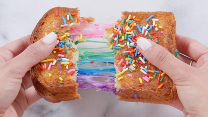 Up To 58% Off Unicorn Cookbooks @ Amazon