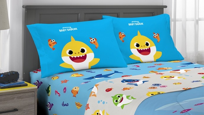Baby Shark Bed In A Bag Bedding Set 49 97 Reg 63 96 Walmart
