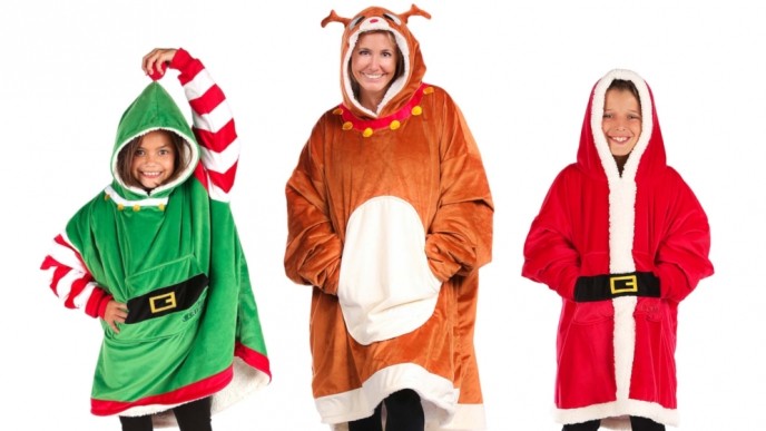 Up To 40% Off Holiday Sweatshirt Blankets @ Zulily