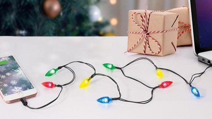 Christmas Light Bulb Phone Chargers From $9.99 @ Amazon