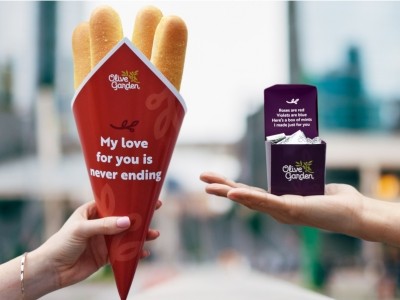 The Olive Garden Valentine's Bouquet Is Here