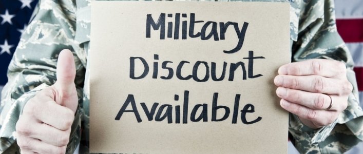 Want More Military Discounts? Restaurants That Give a Military Discount. For your convenience, we’ve created this list of restaurants that give a military discount in alphabetical order so it’s easy to browse. A&W gives 10% off with military ID. Applebee’s may give up to 10% off except apparently that is not valid on the 2 for $20 deals.